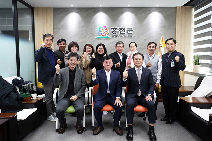 Dong Thap delegation visited and worked in Korea